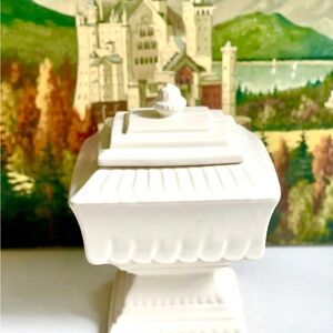 McCoy pottery lidded compote